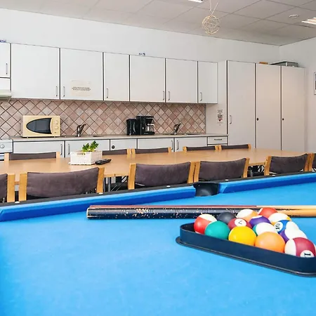 Lxxxiv Vakantiehuis *